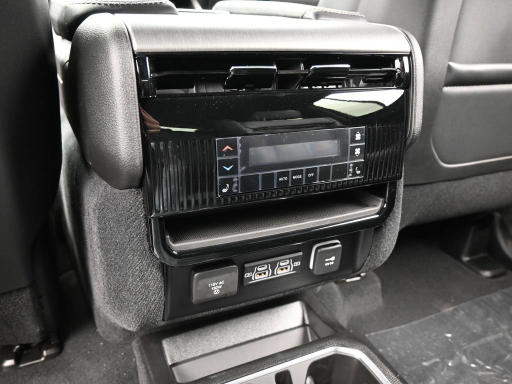 New 2026 Jeep Grand Wagoneer Limited AWD/4WD image 32