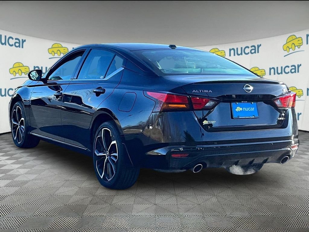 Used 2024 Nissan Altima 2.5 SR AWD/4WD image 4