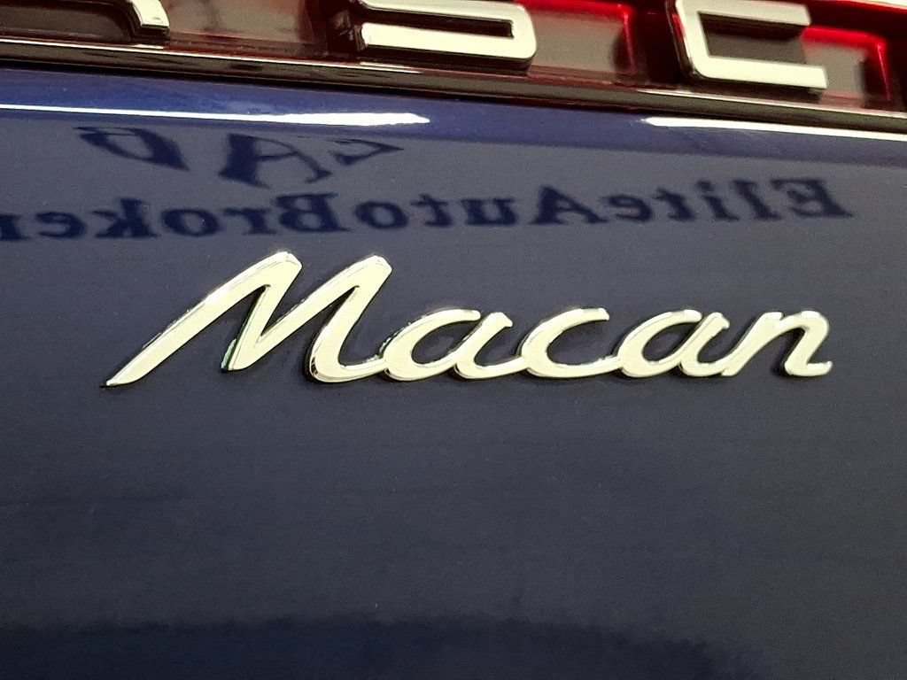 Used 2023 Porsche Macan AWD/4WD image 29