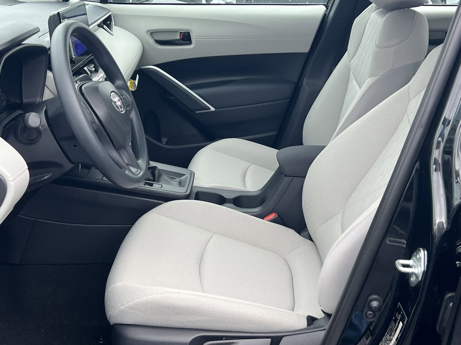 New 2026 Toyota Corolla Cross L image 7