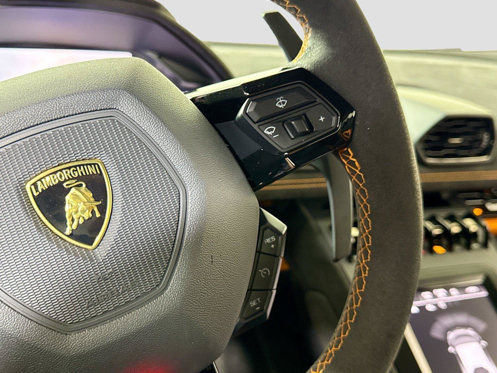 Used 2023 Lamborghini Huracan Tecnica RWD image 22