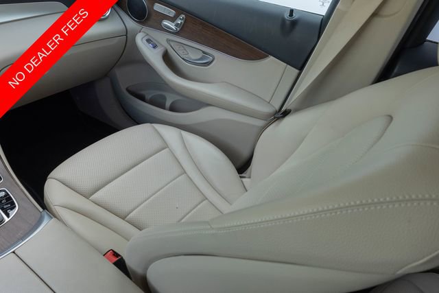 Used 2022 Mercedes-Benz GLC 300 4MATIC w/ Premium Package Lite image 26