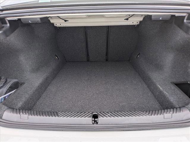 Used 2026 BMW 530i xDrive w/ Premium Package image 6