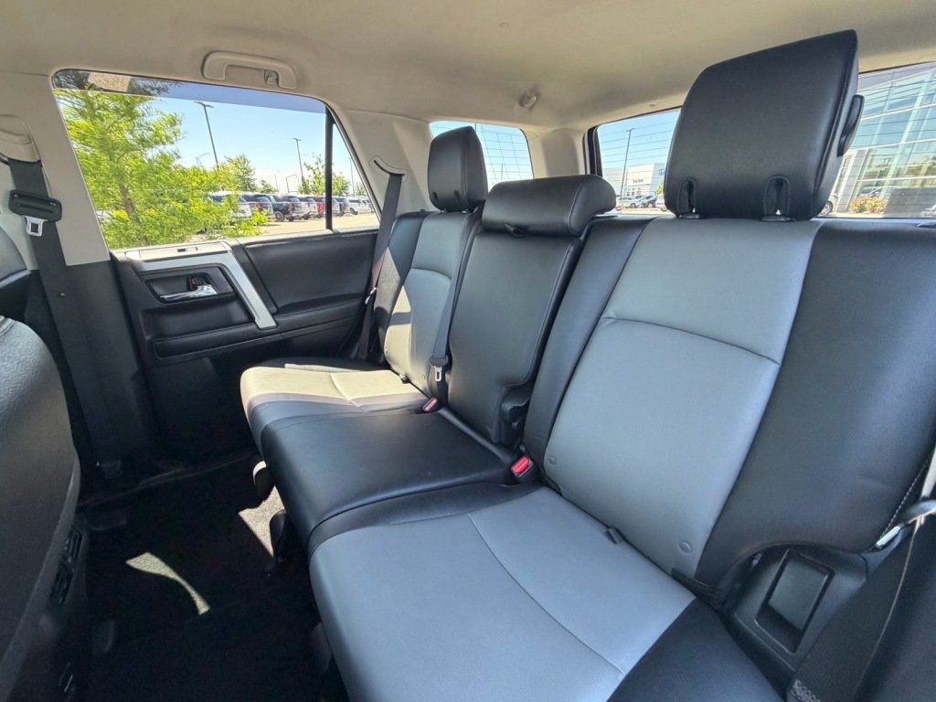 Used 2017 Toyota 4Runner SR5 Premium AWD/4WD image 6