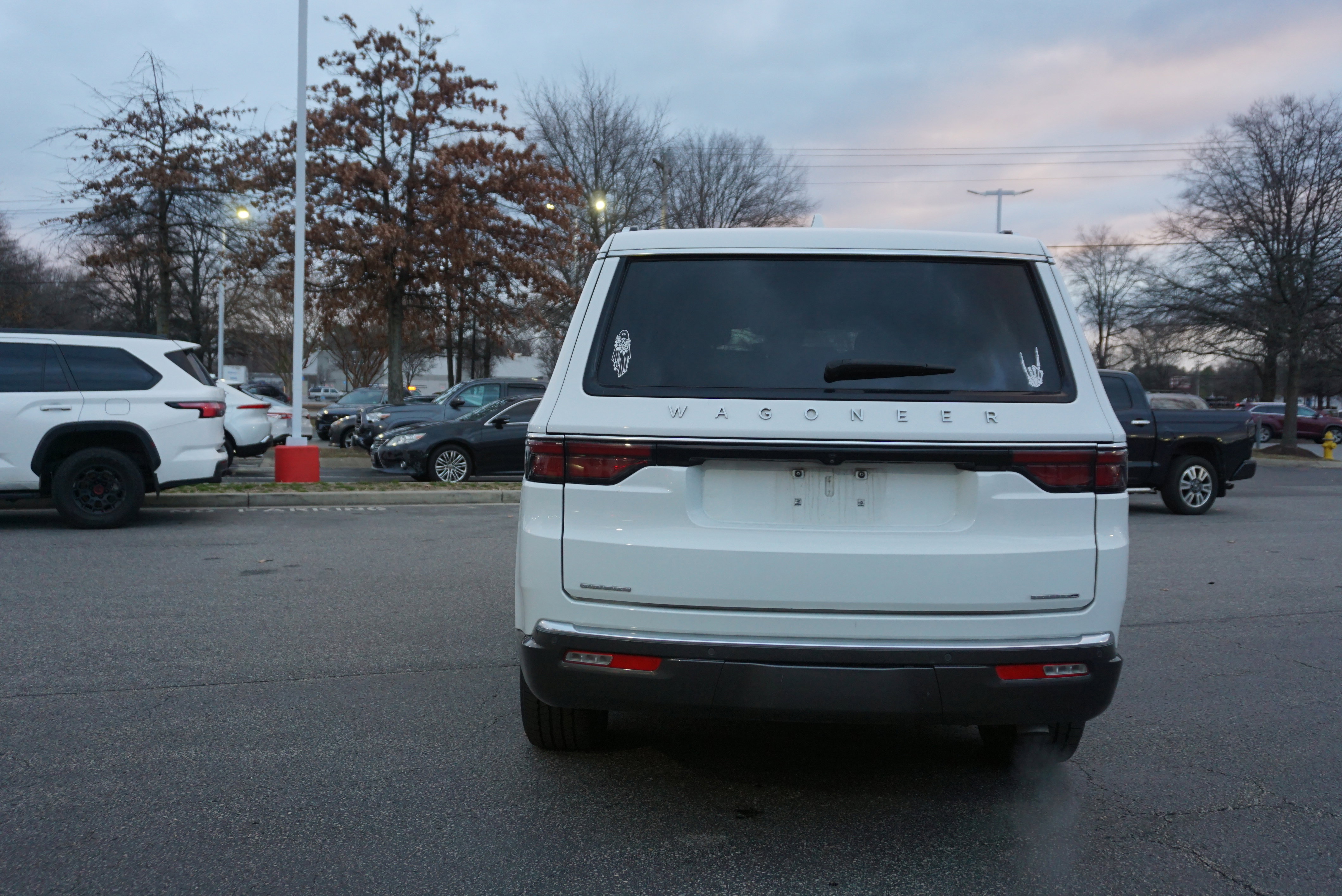 Used 2022 Jeep Wagoneer Series II image 5