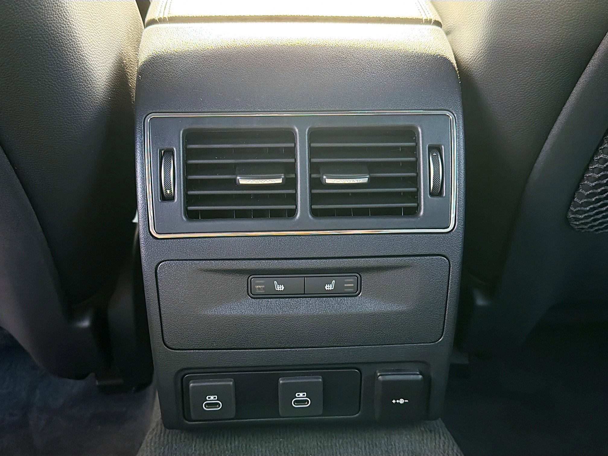 New 2024 Jaguar XF R-Dynamic SE image 21