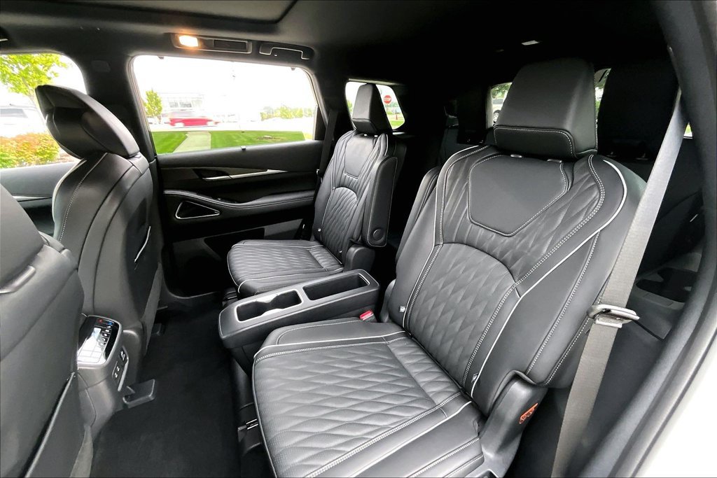 Certified 2026 INFINITI QX60 Autograph w/ Dark Cargo Package AWD/4WD image 32