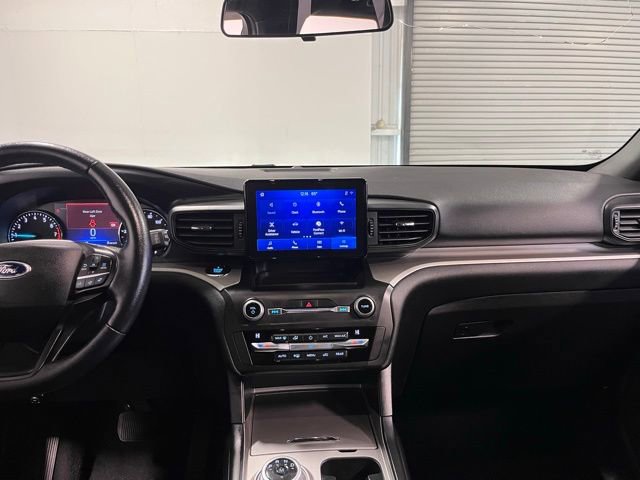 Used 2020 Ford Explorer XLT image 20