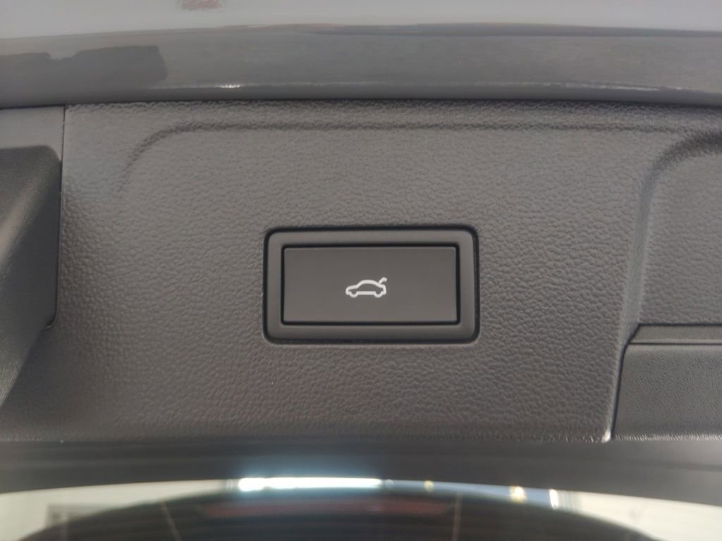 New 2026 Volkswagen Atlas SEL Premium R-Line image 27