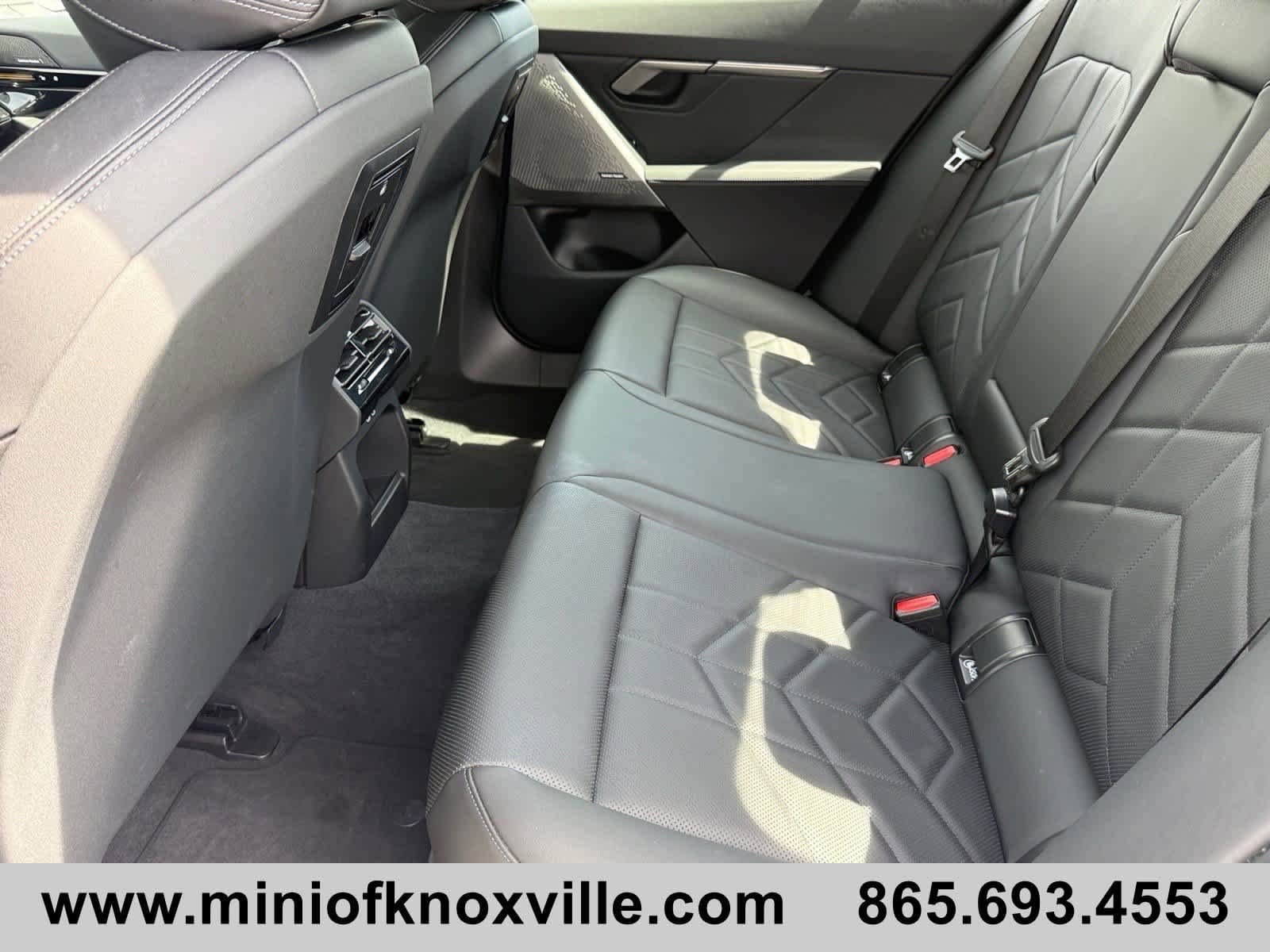 Used 2025 BMW 530i xDrive AWD/4WD image 17
