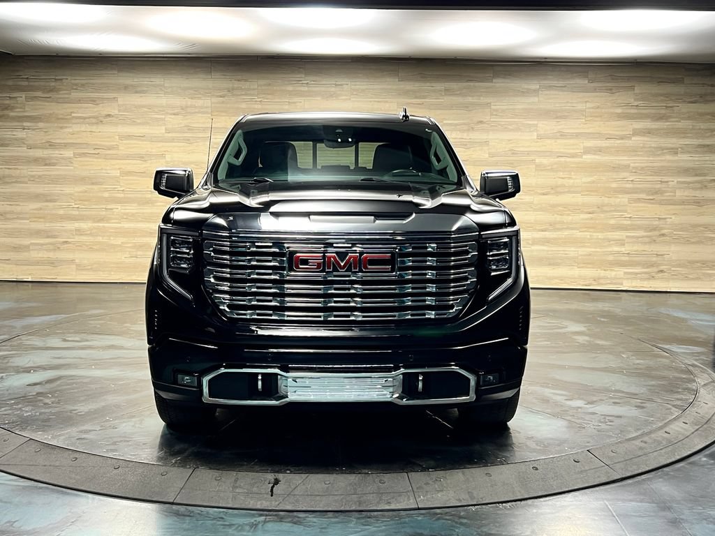 Used 2024 GMC Sierra 1500 Denali w/ Denali Reserve Package AWD/4WD image 2