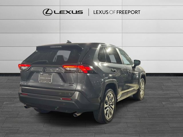 Used 2019 Toyota RAV4 XLE Premium w/ Cold Weather Package image 4