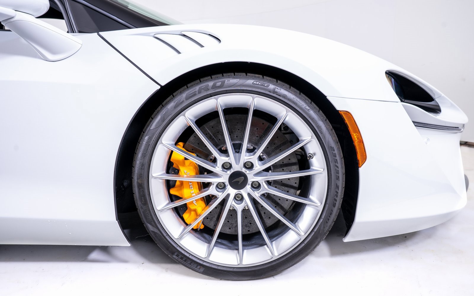 New 2026 McLaren Artura image 14