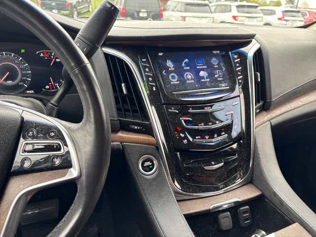 Used 2017 Cadillac Escalade Premium Luxury image 21