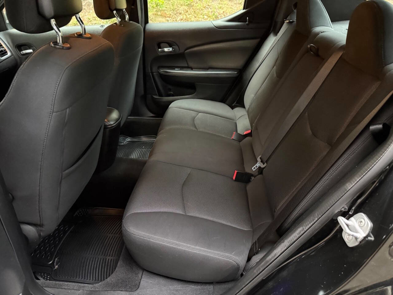 Used 2013 Dodge Avenger SE FWD image 15