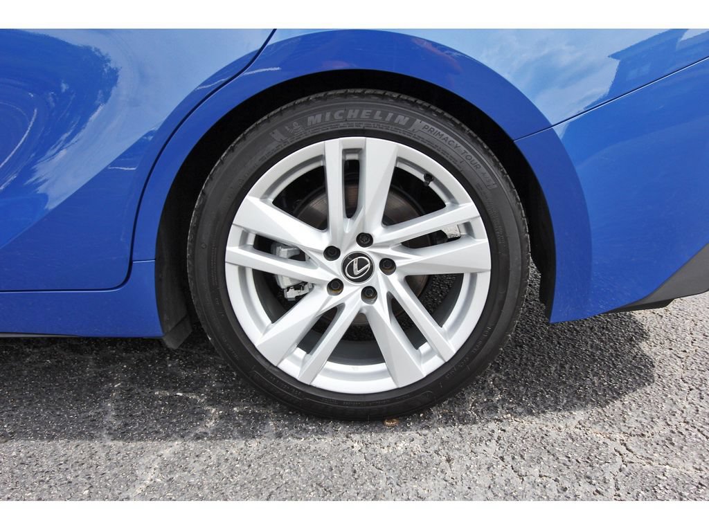 Used 2024 Lexus IS 300 w/ Comfort Package RWD image 33