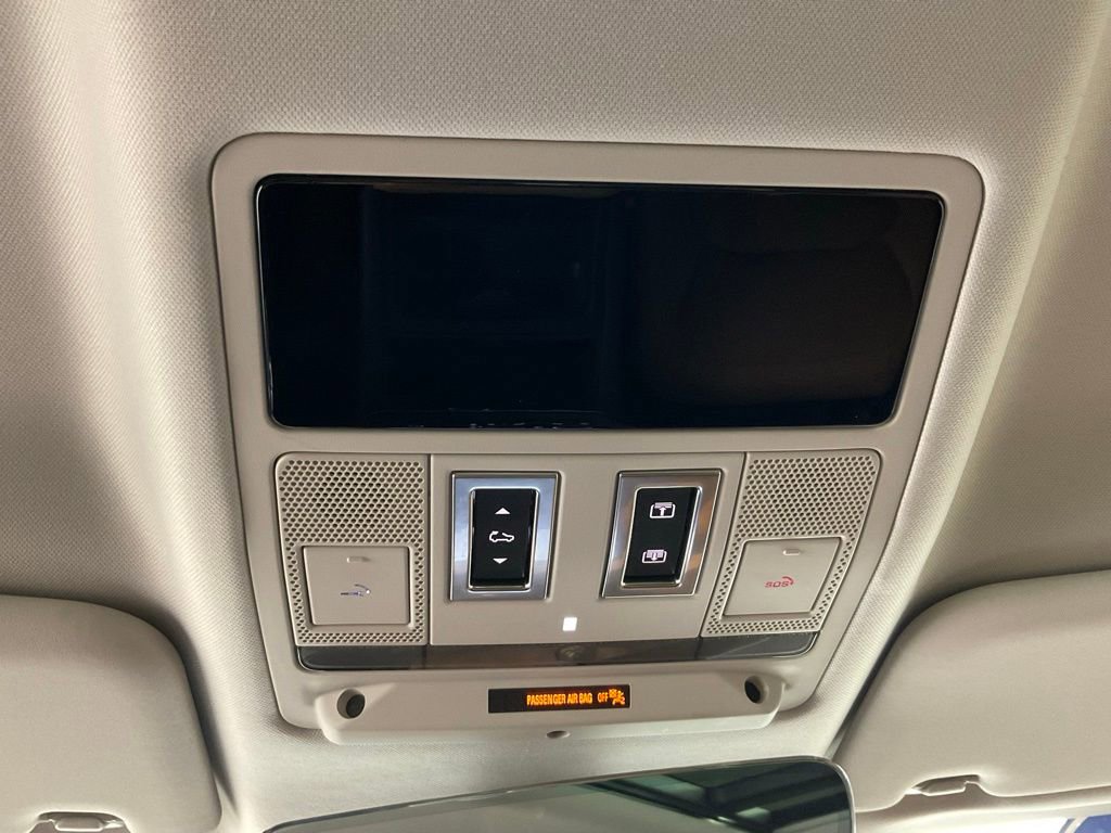 Used 2024 Land Rover Defender 130 S image 22