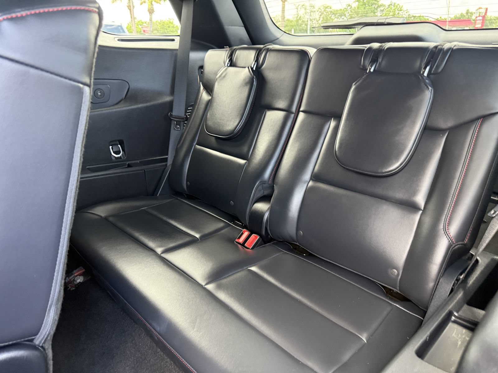 Certified 2025 Ford Explorer ST-Line w/ Premium Package RWD image 22