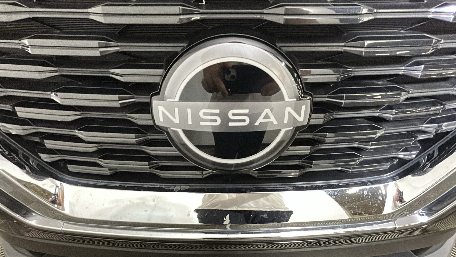 Used 2023 Nissan Rogue SV AWD/4WD image 10