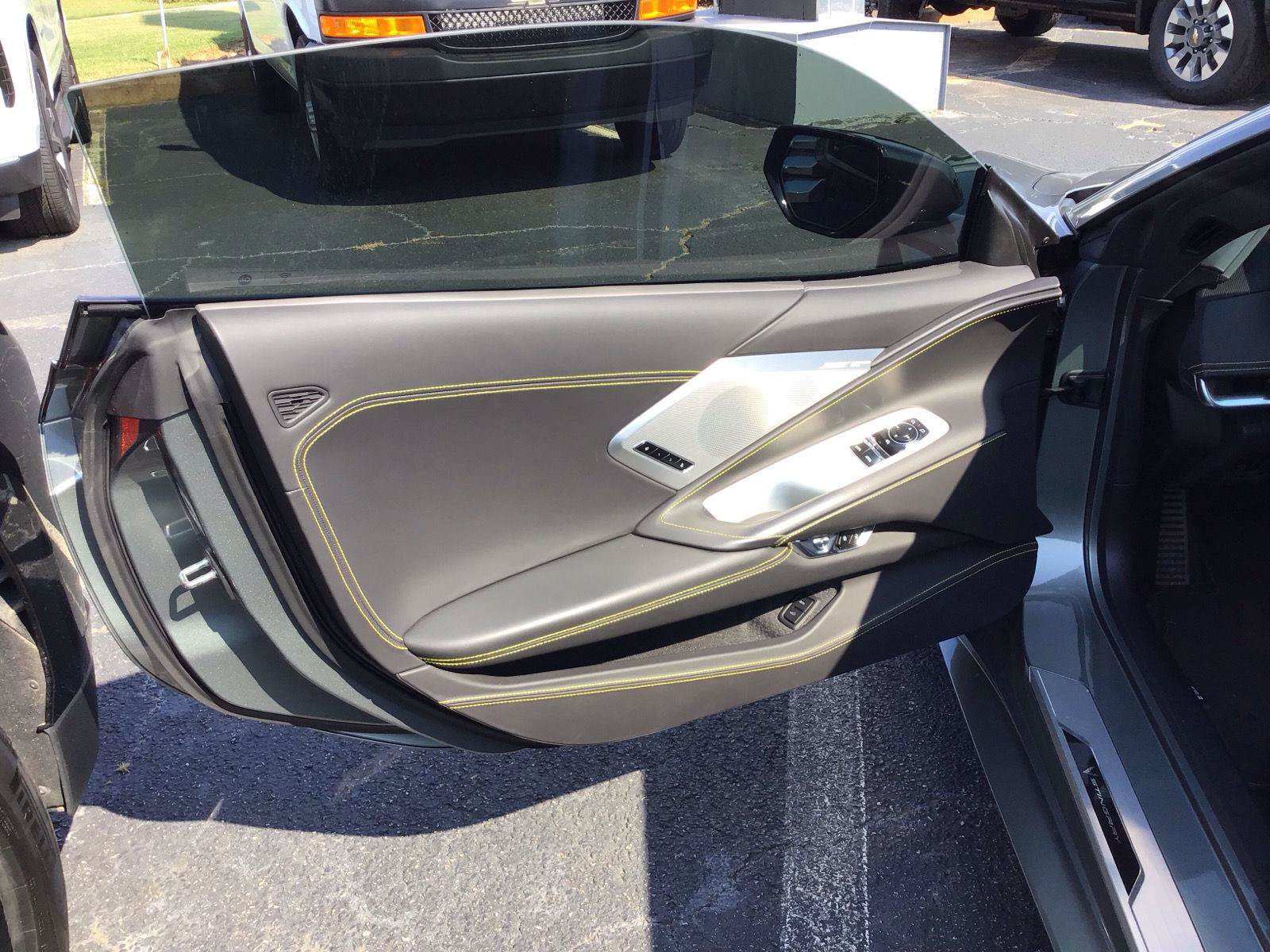 Used 2022 Chevrolet Corvette Stingray Premium Cpe w/ Z51 Performance Package RWD image 10