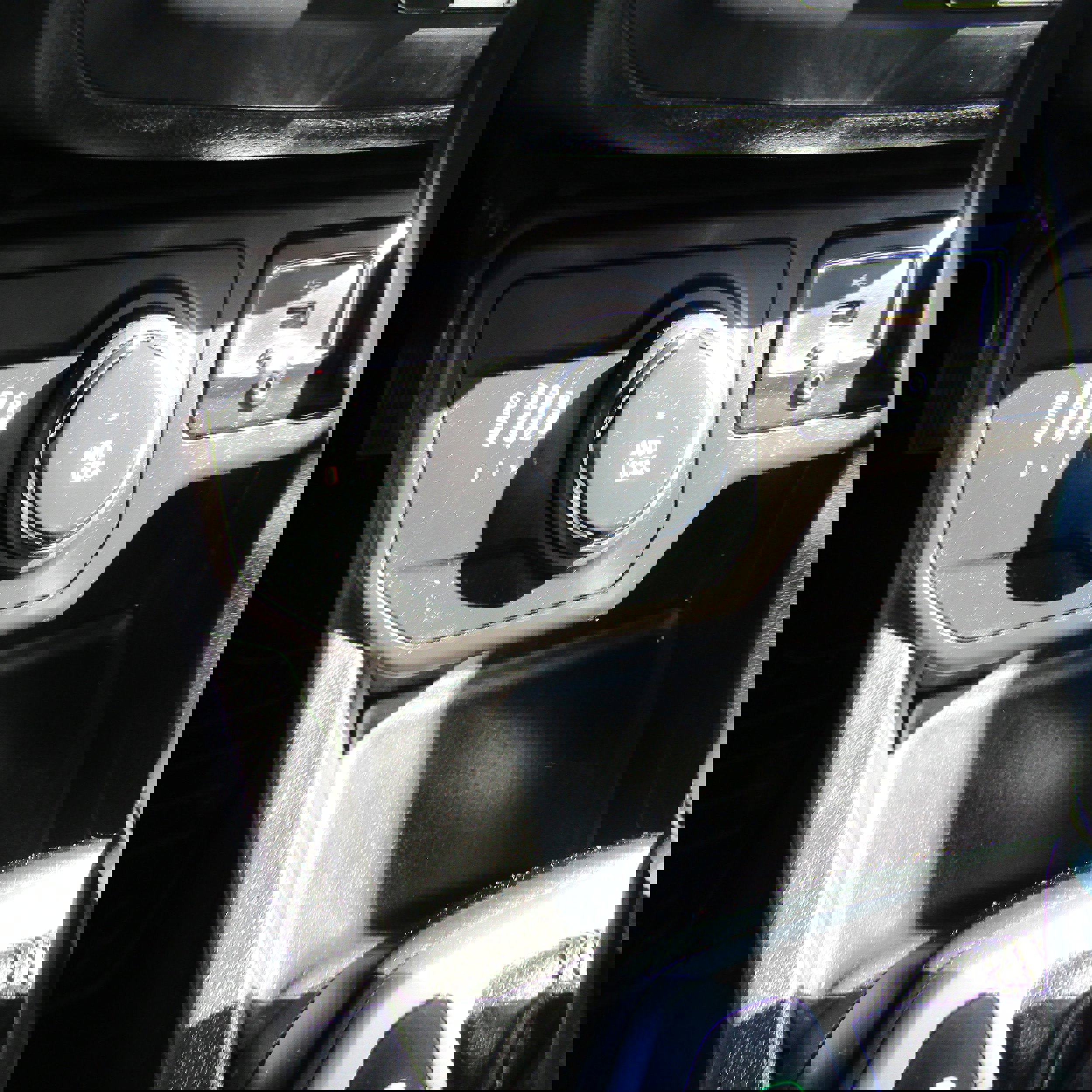 Used 2019 Jeep Renegade Latitude w/ UConnect 8.4 Nav Group image 21