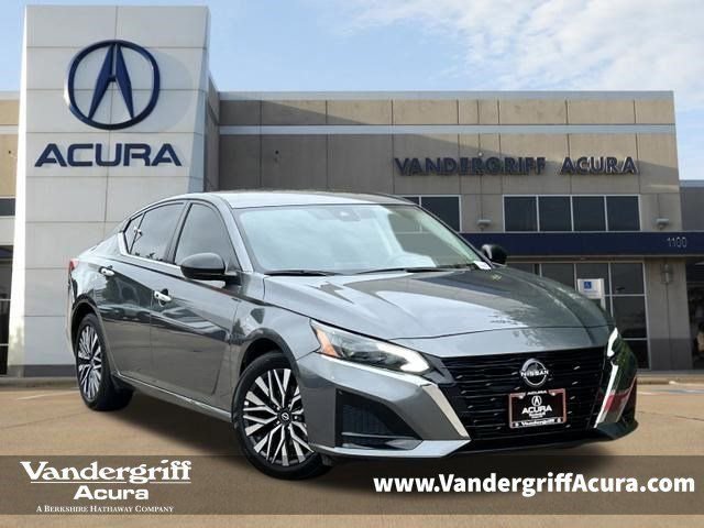 Used 2024 Nissan Altima 2.5 SV FWD video 1