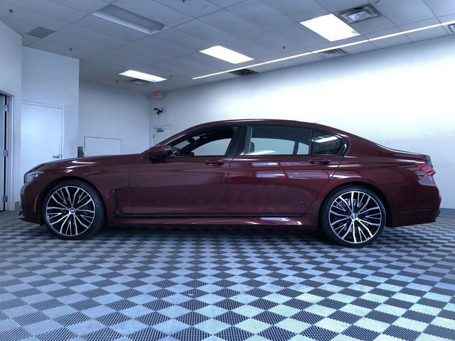 Used 2022 BMW 750i xDrive w/ Luxury Rear Seating Package AWD/4WD image 13