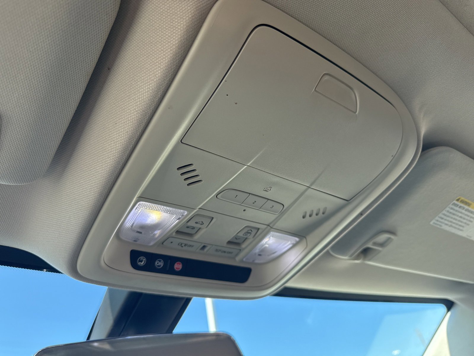 Used 2017 Cadillac XT5 Luxury image 19