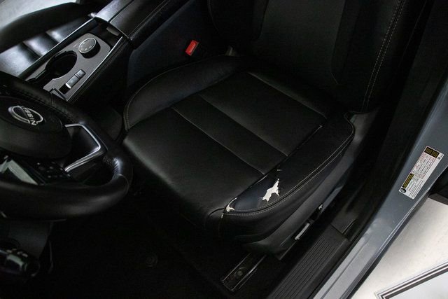 Used 2023 Nissan Rogue SL w/ SL Premium Package image 27