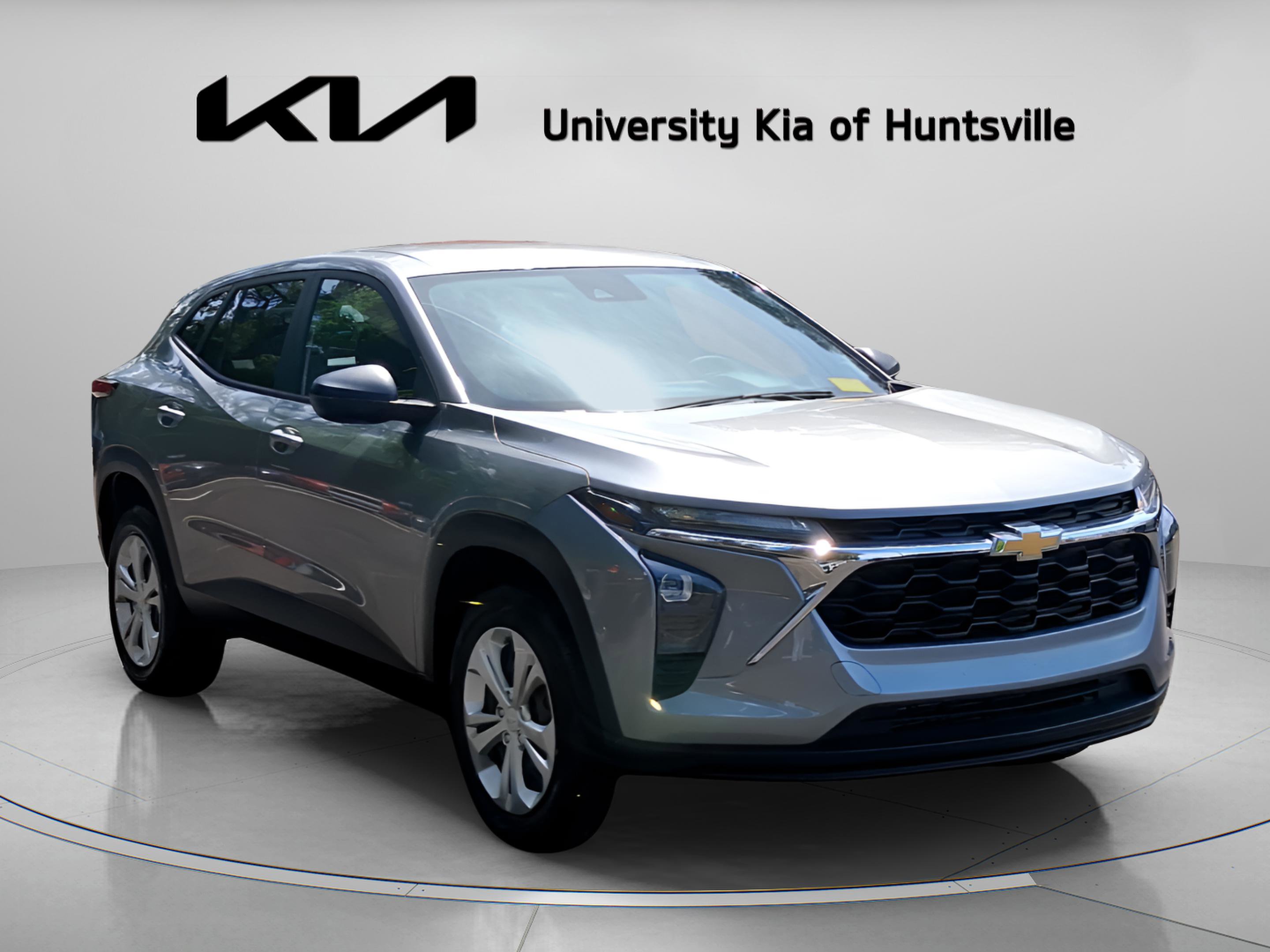 Used 2024 Chevrolet Trax LS w/ Driver Confidence Package