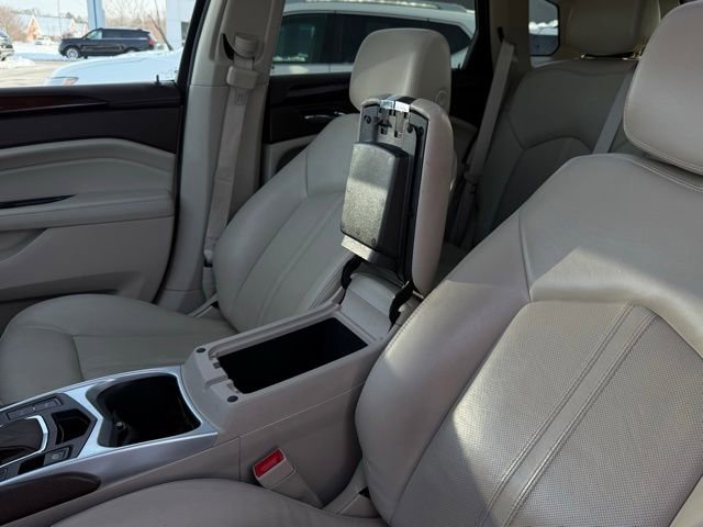 Used 2014 Cadillac SRX Luxury image 34