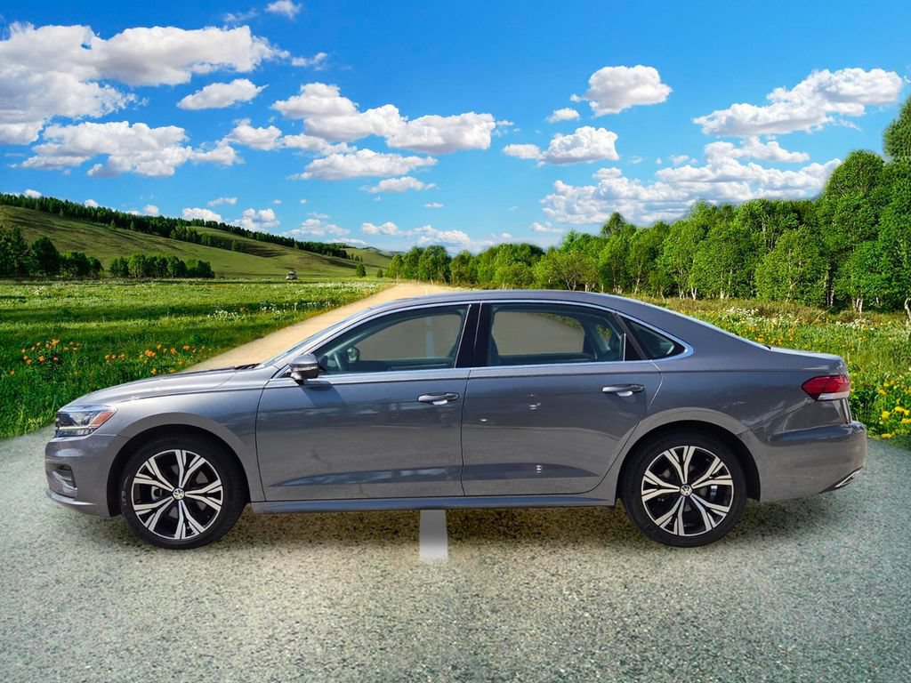 Used 2022 Volkswagen Passat 2.0T SE FWD image 3