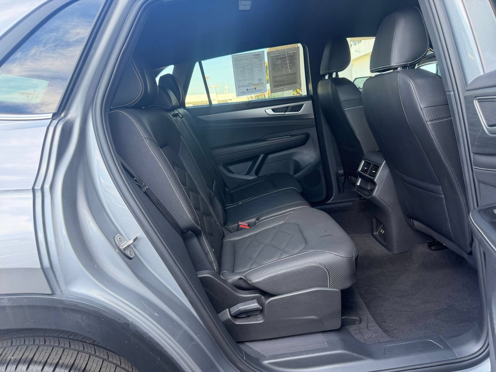 Used 2026 Volkswagen Atlas Cross Sport SE AWD/4WD image 40