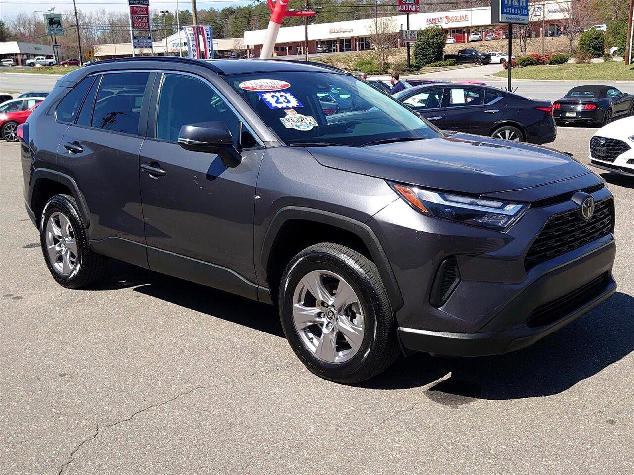 Used 2023 Toyota RAV4 XLE image 8