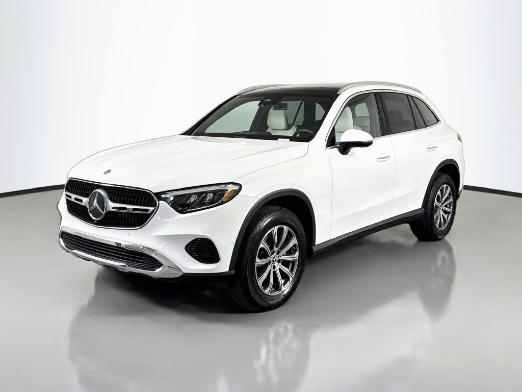 Used 2026 Mercedes-Benz GLC 300 4MATIC image 3