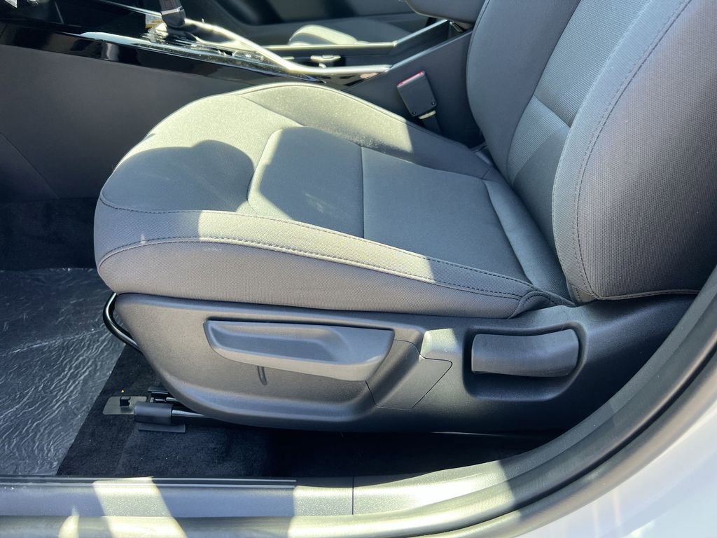 New 2026 Kia Niro LX FWD image 12