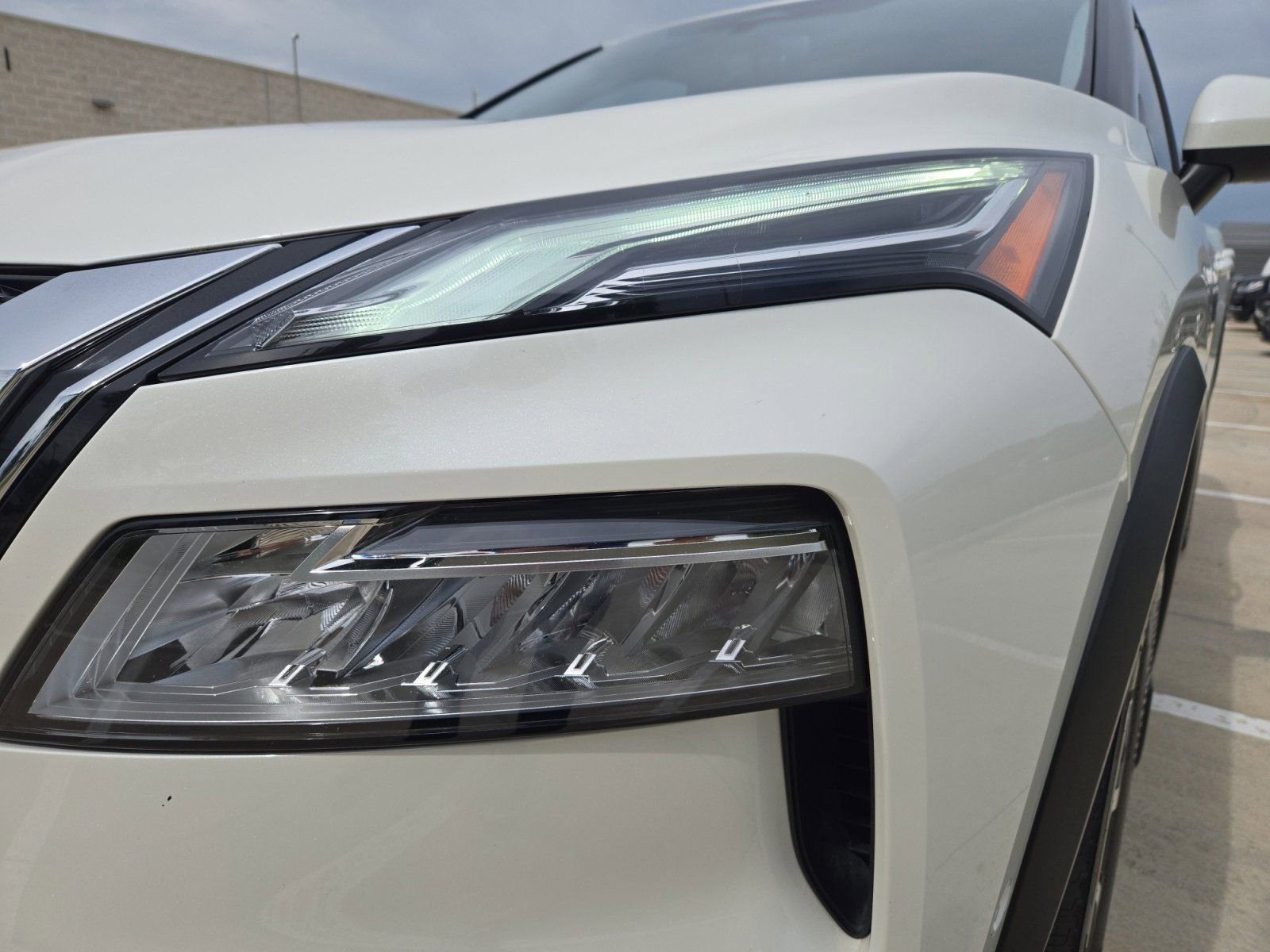 Used 2021 Nissan Rogue Platinum FWD image 9