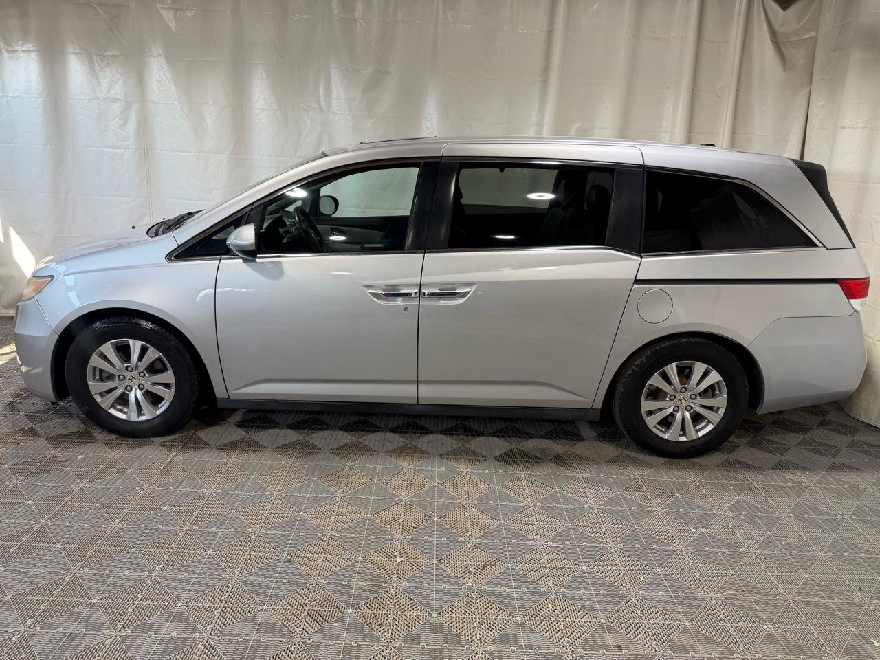 Used 2015 Honda Odyssey EX-L image 5