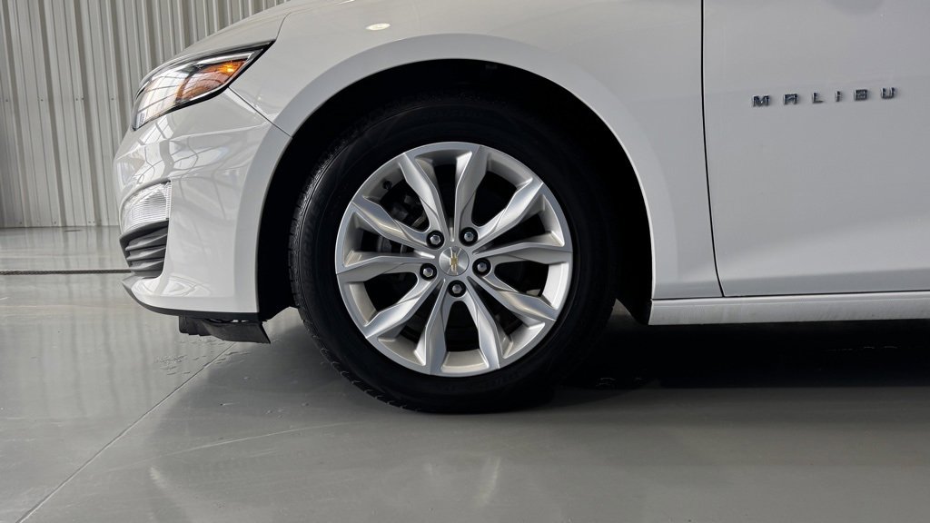 Used 2023 Chevrolet Malibu LT image 30
