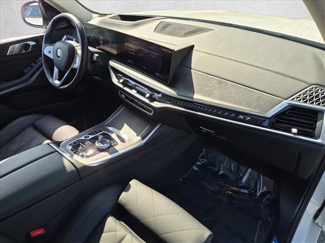 Used 2026 BMW X7 xDrive40i w/ Premium Package AWD/4WD image 23