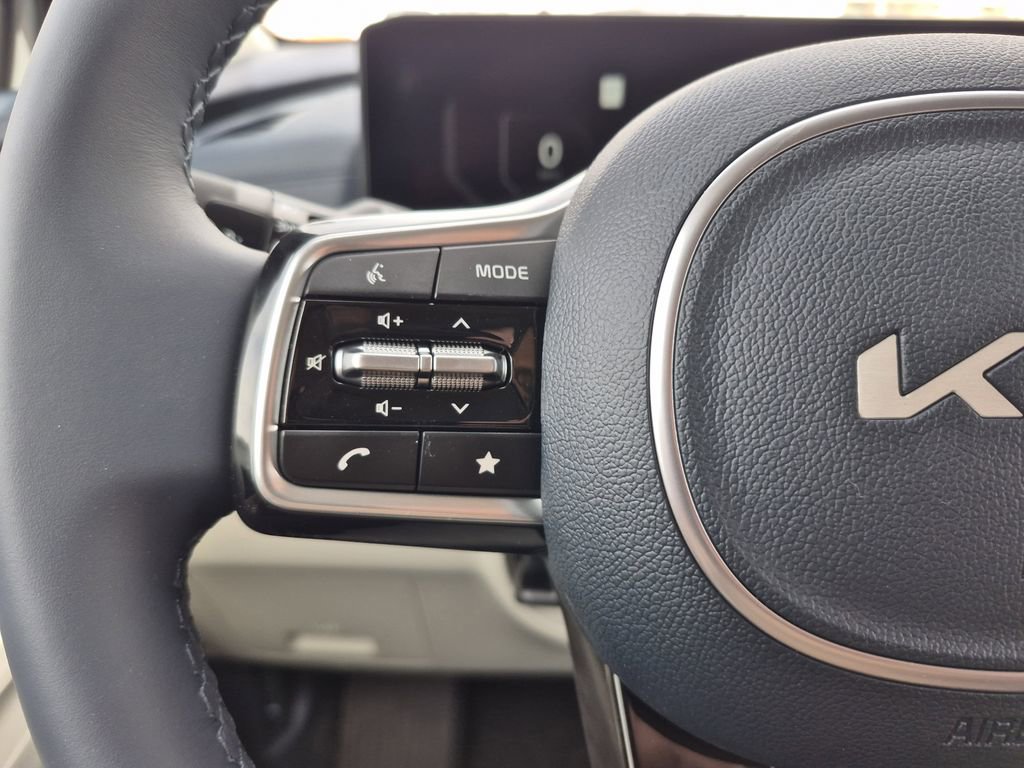 New 2026 Kia Carnival SX FWD image 18
