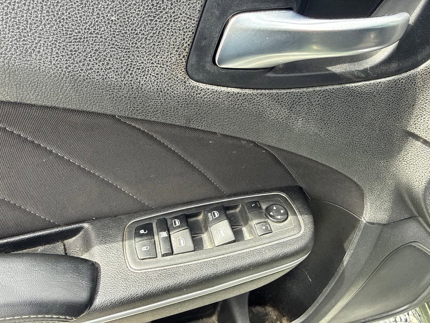 Used 2022 Dodge Charger SXT RWD image 19