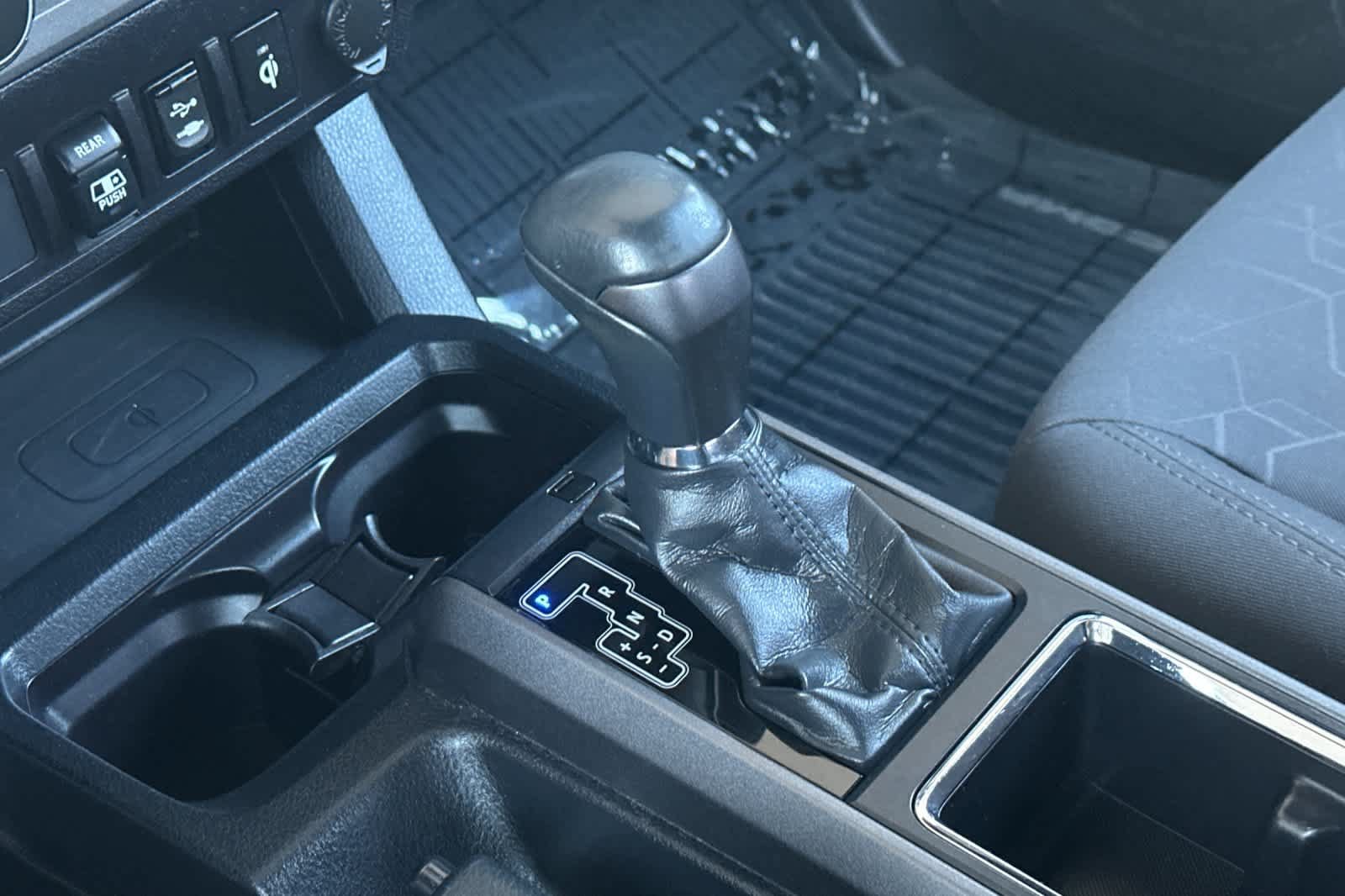 Used 2019 Toyota Tacoma TRD Sport AWD/4WD image 21