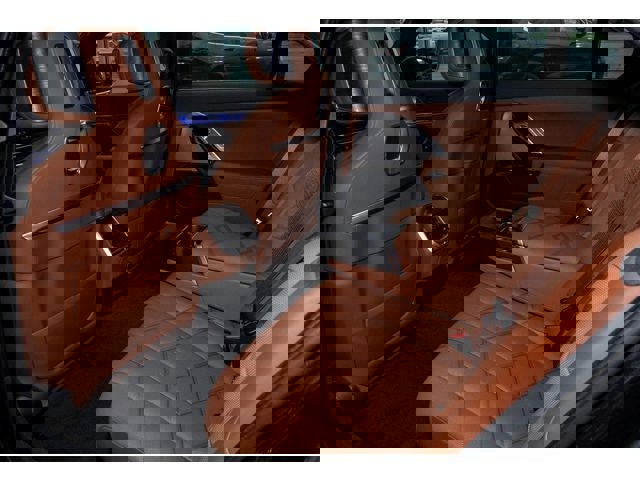 Used 2025 BMW i7 eDrive50 w/ Premium Package image 81