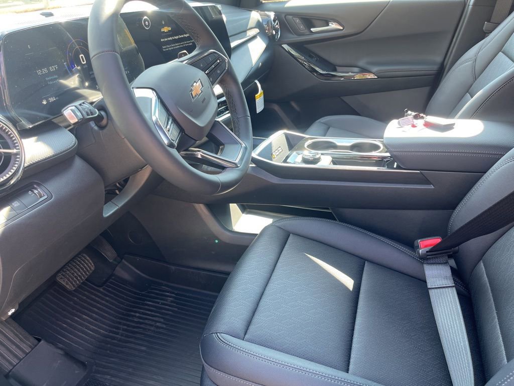 New 2026 Chevrolet Equinox LT w/ Convenience Package II image 14