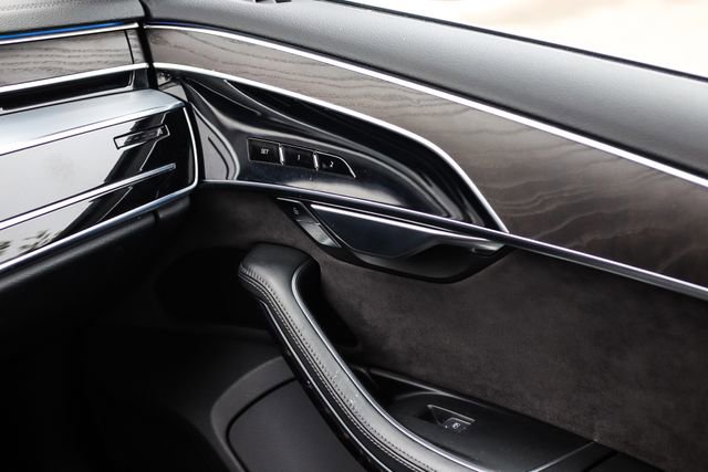 Used 2019 Audi A8 L 3.0T w/ Lighting Package image 30