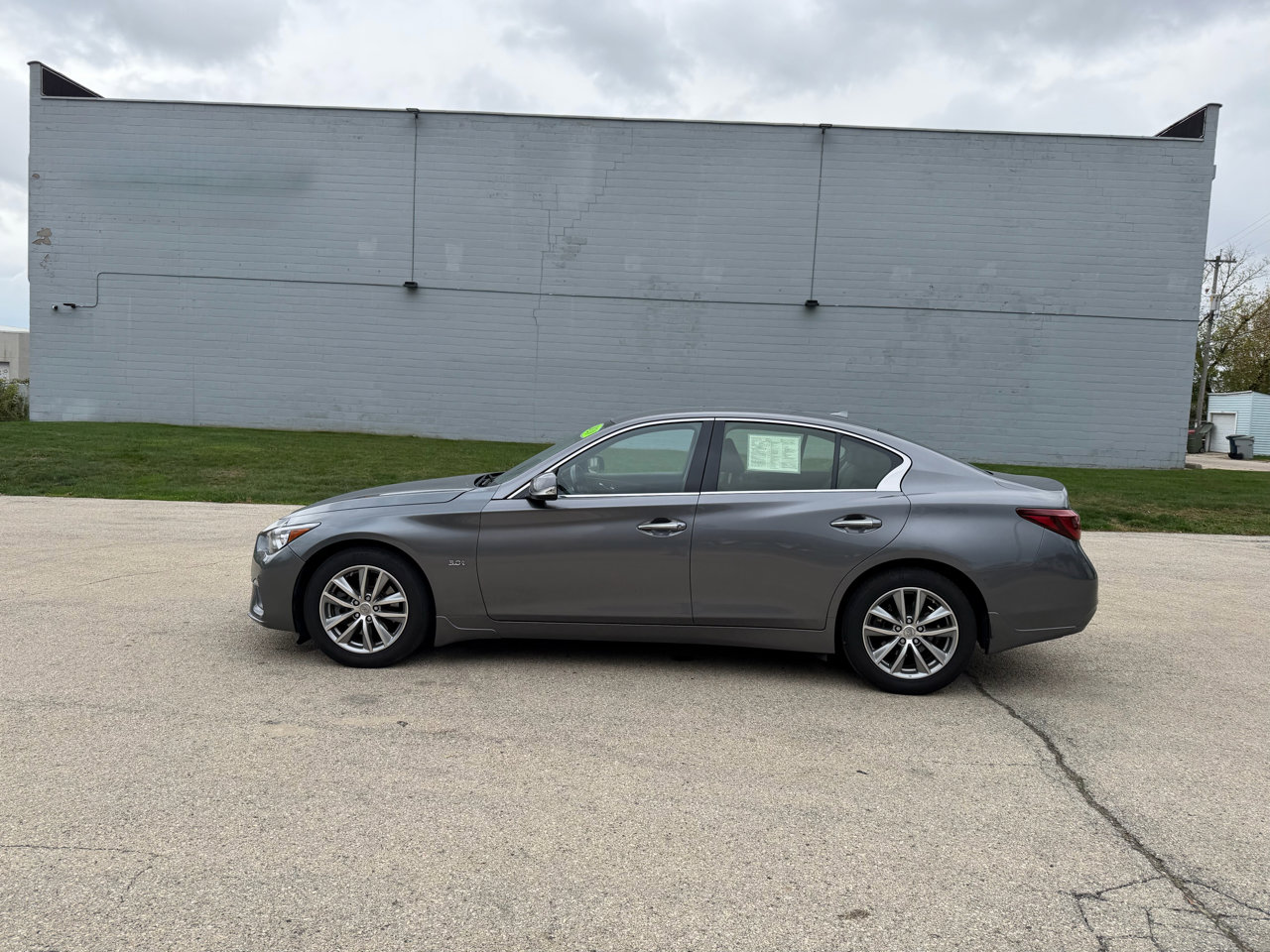 Used 2020 INFINITI Q50 Pure image 4