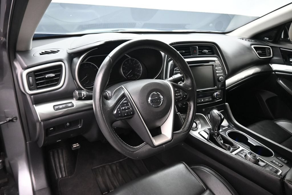 Used 2020 Nissan Maxima 3.5 SL w/ Illumination Package FWD image 13