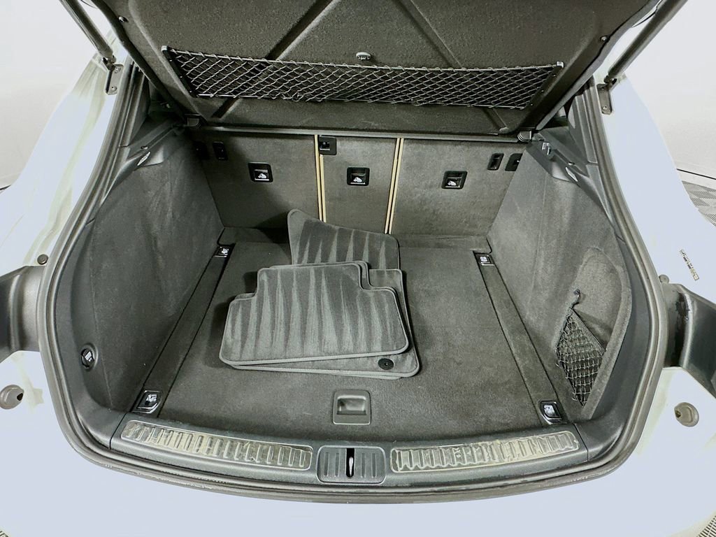 Used 2020 Porsche Macan S image 27