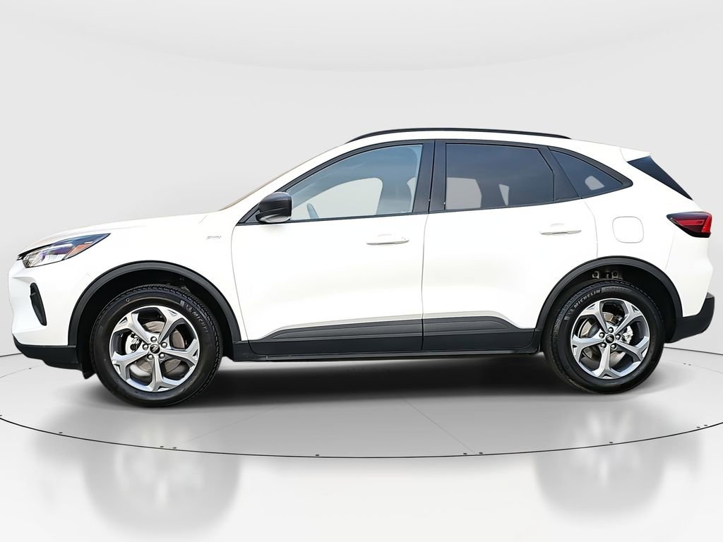 Used 2025 Ford Escape ST-Line w/ Tech Pack #1 AWD/4WD image 8